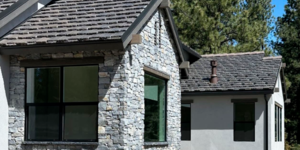 Каменный фасад дома фото 3D панели RKS SLATE Кварцит Nordic Blend Country купить с доставкой (2)