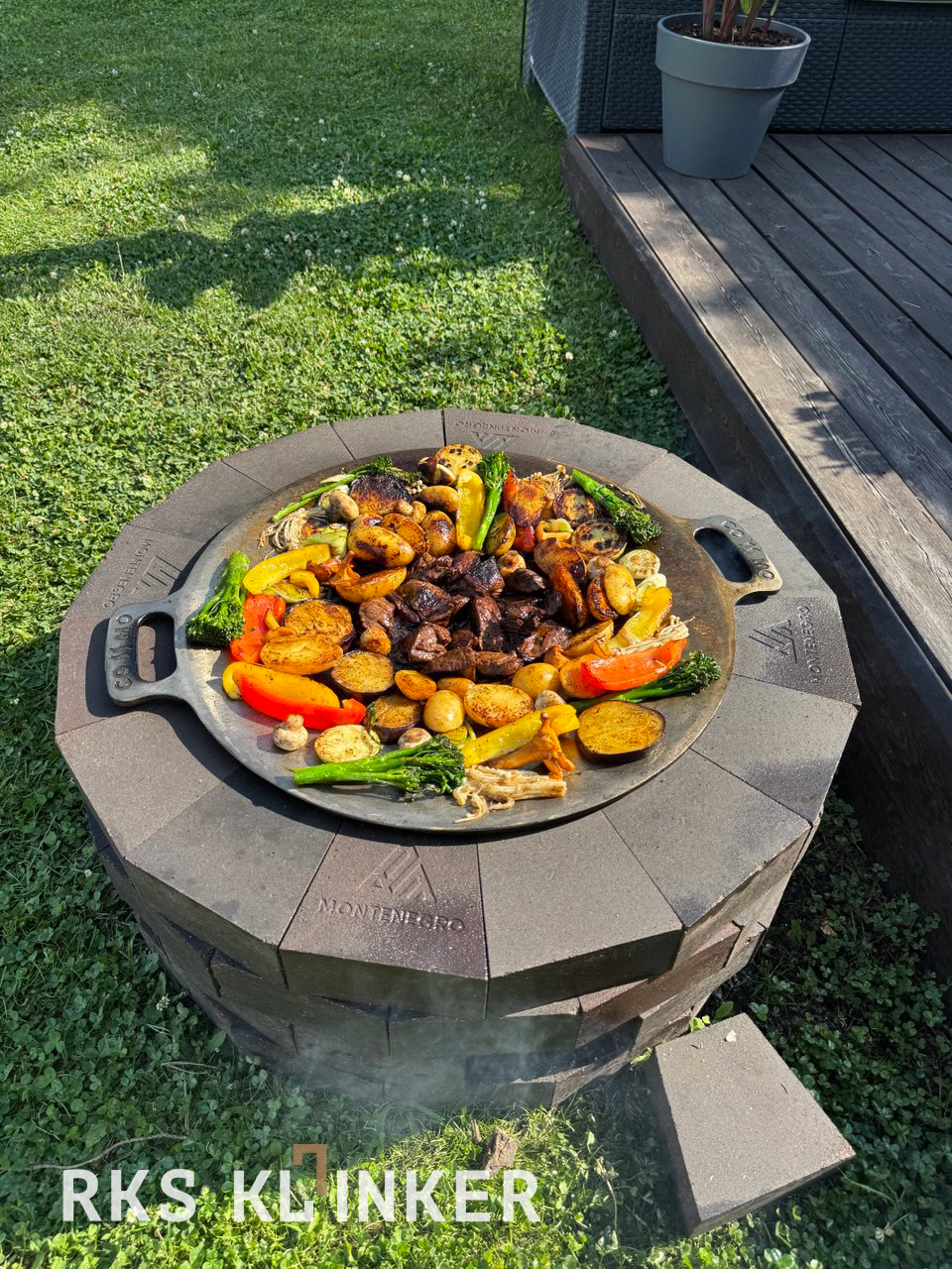 костровая чаша своими руками (кирпич черный монтенегро)