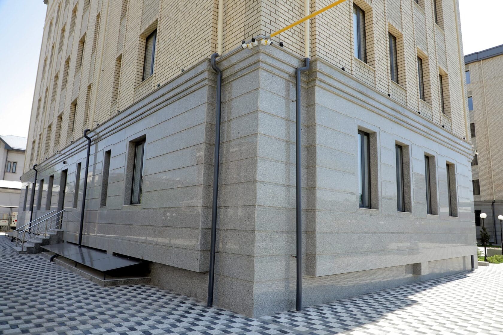 Гранитная плитка Grey Pearl, Polished 6