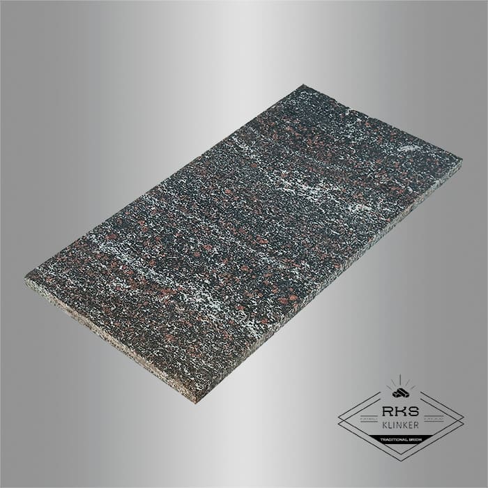 Гранитная плитка Гранатовый амфиболит, Polished в Орле