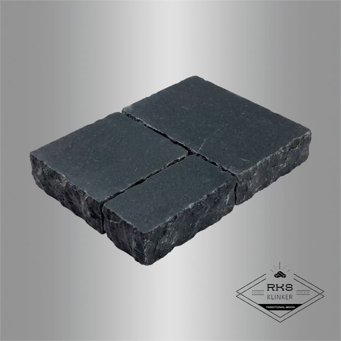 Брусчатка из известняка RKS Slate Belgian Black Ландхаус в Орле