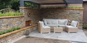 Беседка из камня 3D панели RKS SLATE Кварцит Multi Quartz Country натуральный камень для стен