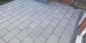 Плиты для укладки тротуара и дорожек из натурального камня песчаник RKS SLATE Belgian Grey купить с доставкой (2)